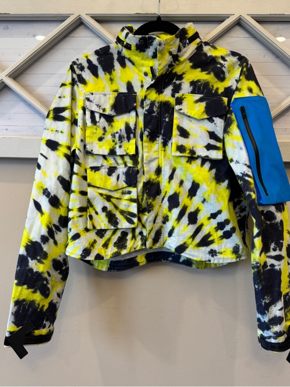 OFF-WHITE™ x NIKE NRG "KEEP BACK" Tie dye cropped jacket size Medium
